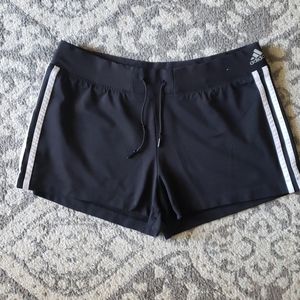 Adidas running shorts M